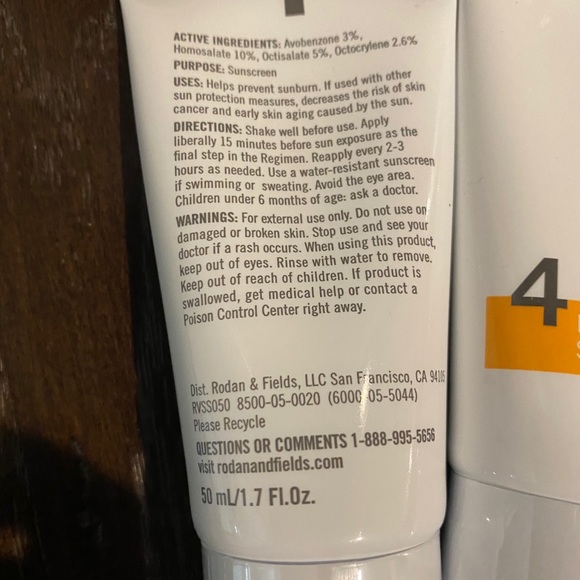 Rodan + fields reverse sunscreen spf 50 - Picture 3 of 3
